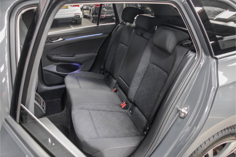 Vehicle Image 36