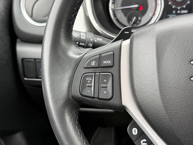 Vehicle Image 16