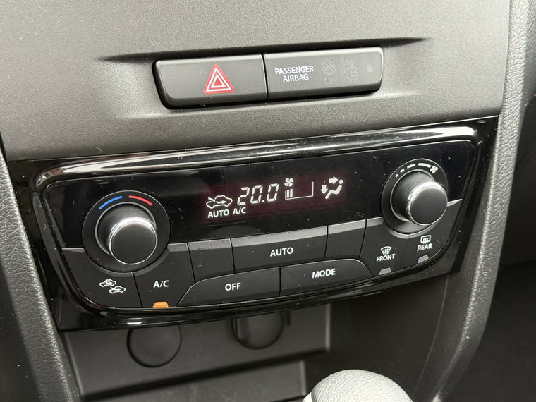 Vehicle Image 23