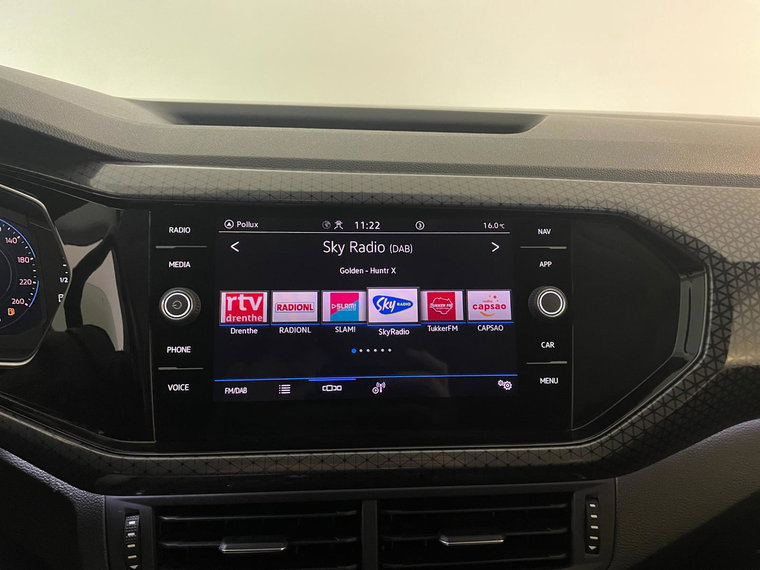 Vehicle Image 35