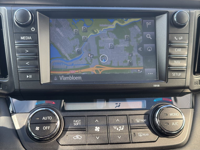 Vehicle Image 23
