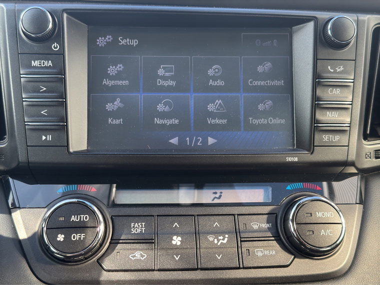 Vehicle Image 24