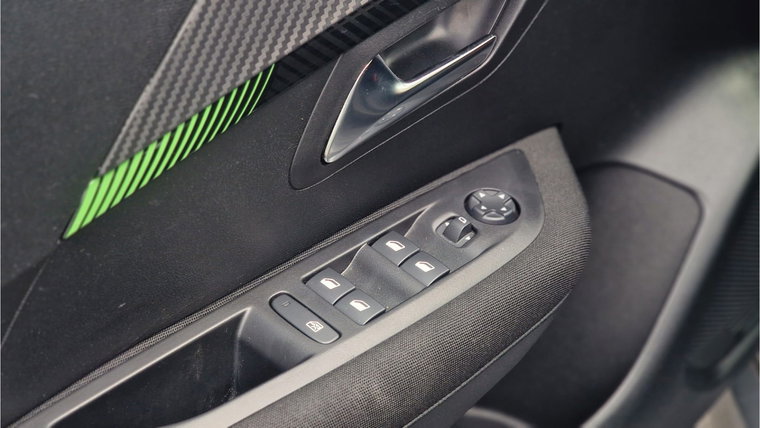Vehicle Image 31