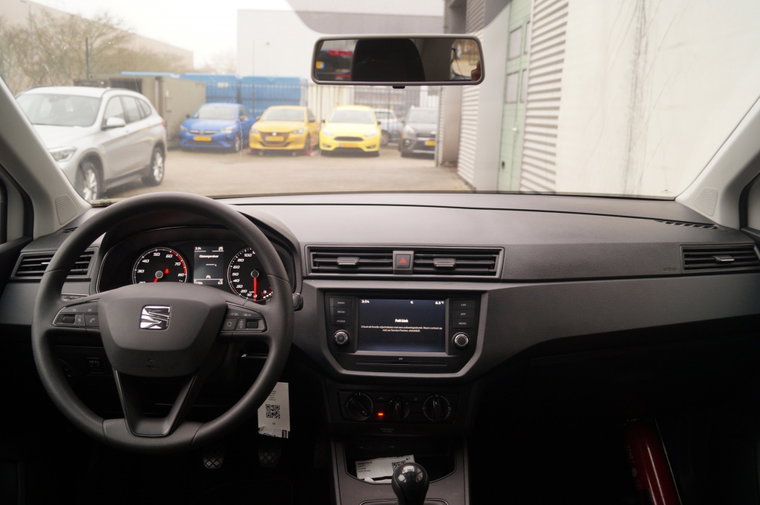 Vehicle Image 10