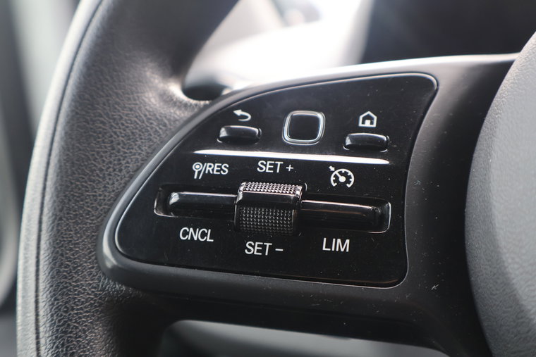 Vehicle Image 27