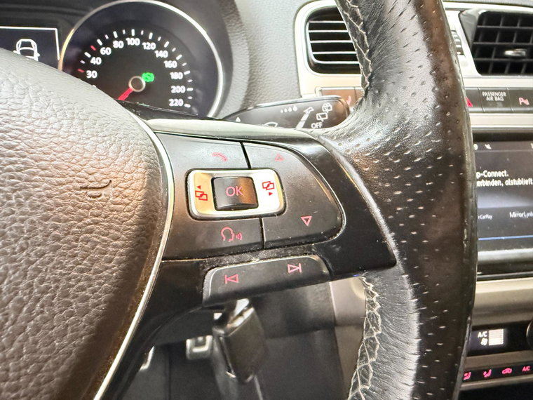 Vehicle Image 27