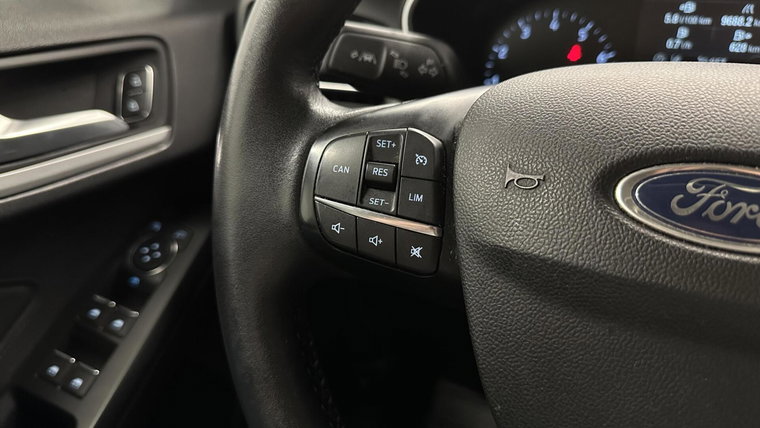Vehicle Image 24