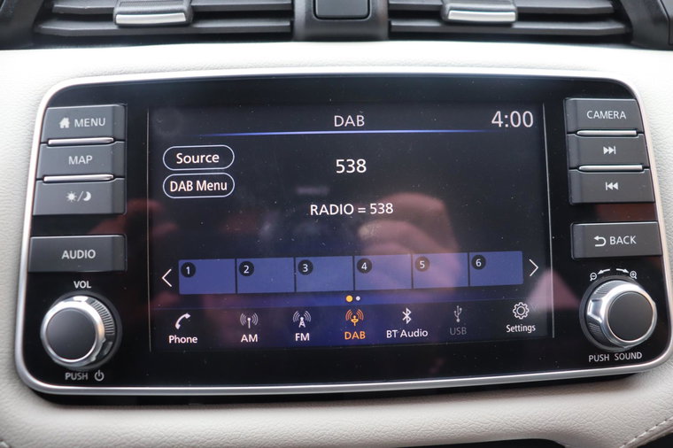 Vehicle Image 16