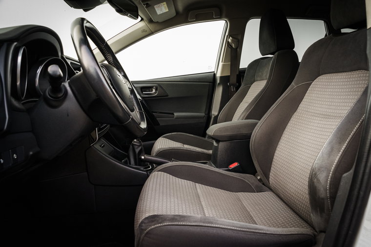 Vehicle Image 13