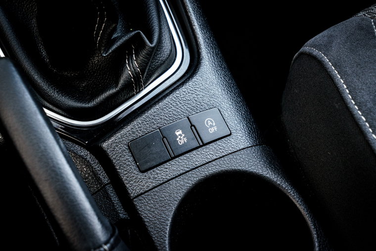 Vehicle Image 32