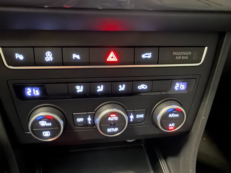 Vehicle Image 27