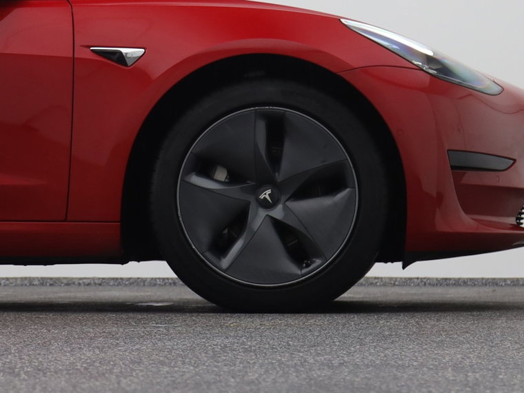 Vehicle Image 43