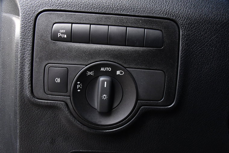 Vehicle Image 26