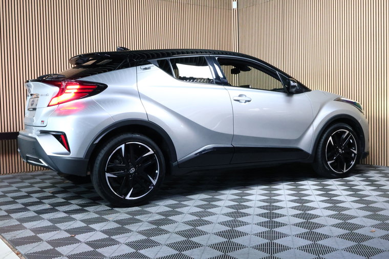 Vehicle Image 6