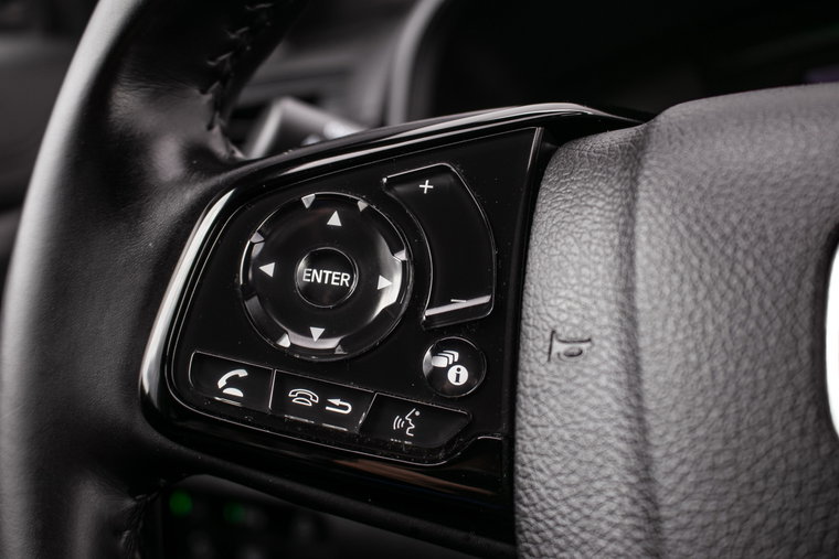 Vehicle Image 25