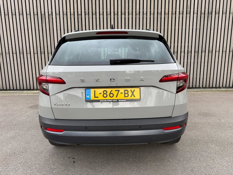 Vehicle Image 25