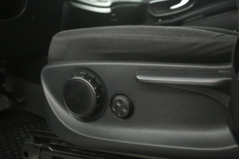Vehicle Image 23