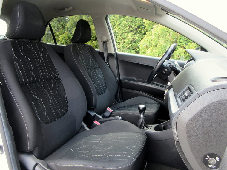 Vehicle Image 14