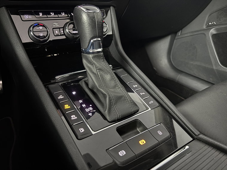 Vehicle Image 26