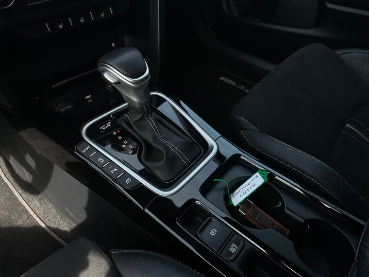 Vehicle Image 19