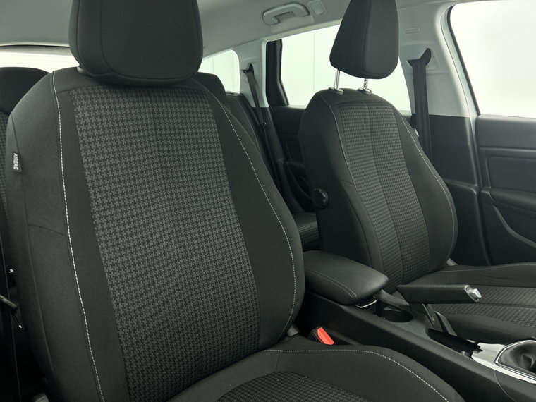 Vehicle Image 33