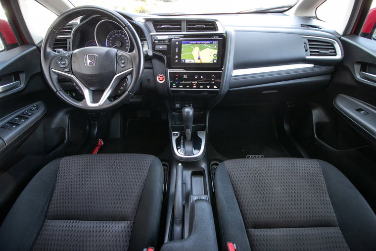 Vehicle Image 15