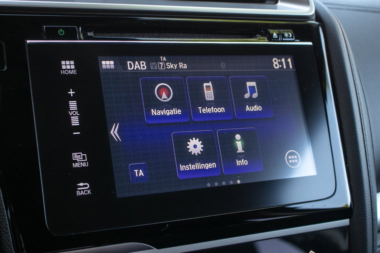 Vehicle Image 18