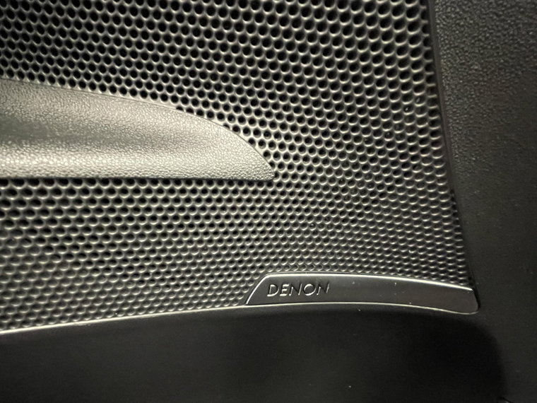 Vehicle Image 37