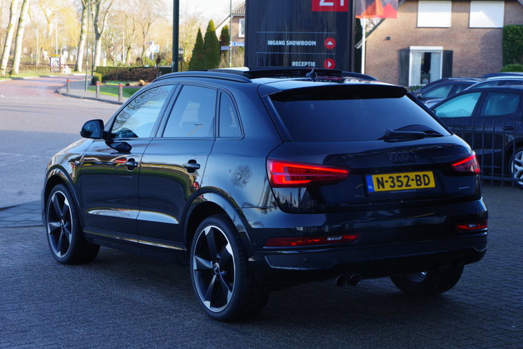 Vehicle Image 30