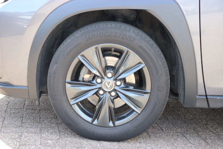 Vehicle Image 17