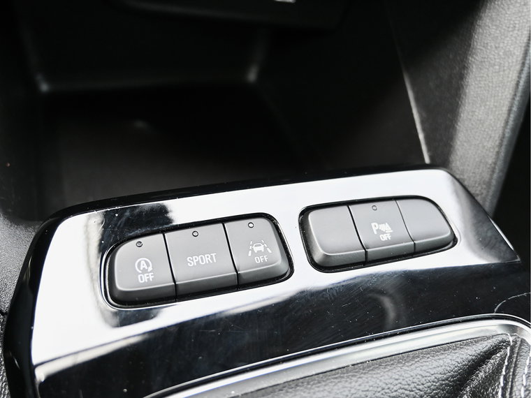 Vehicle Image 26