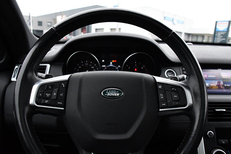 Vehicle Image 14