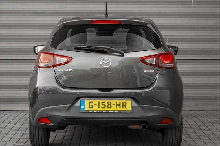 Vehicle Image 12