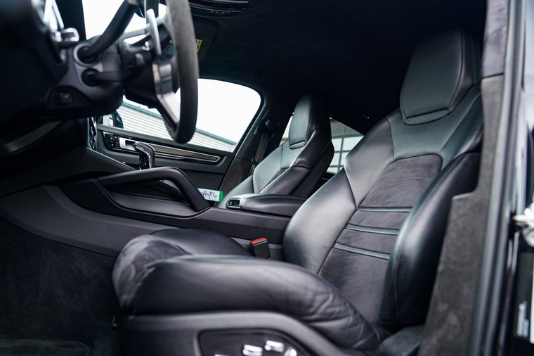 Vehicle Image 36
