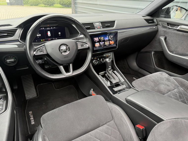 Vehicle Image 40