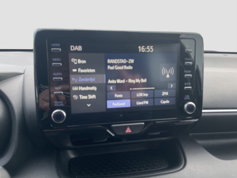Vehicle Image 13