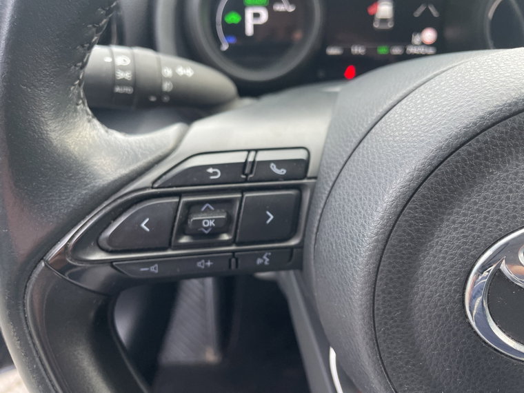 Vehicle Image 21