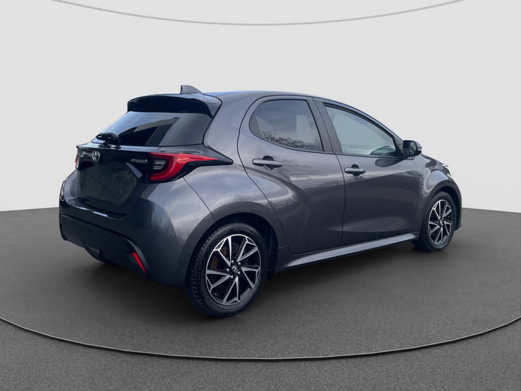 Vehicle Image 8
