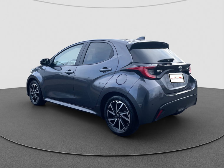 Vehicle Image 11