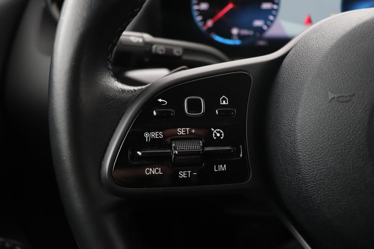 Vehicle Image 40