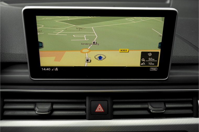 Vehicle Image 23