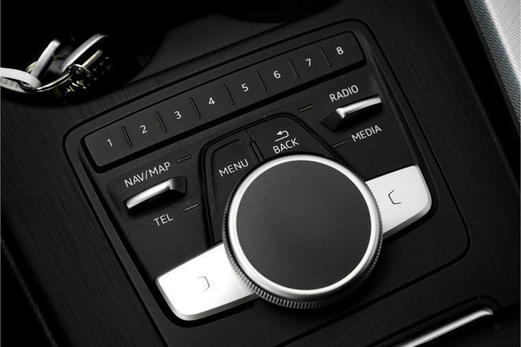 Vehicle Image 30