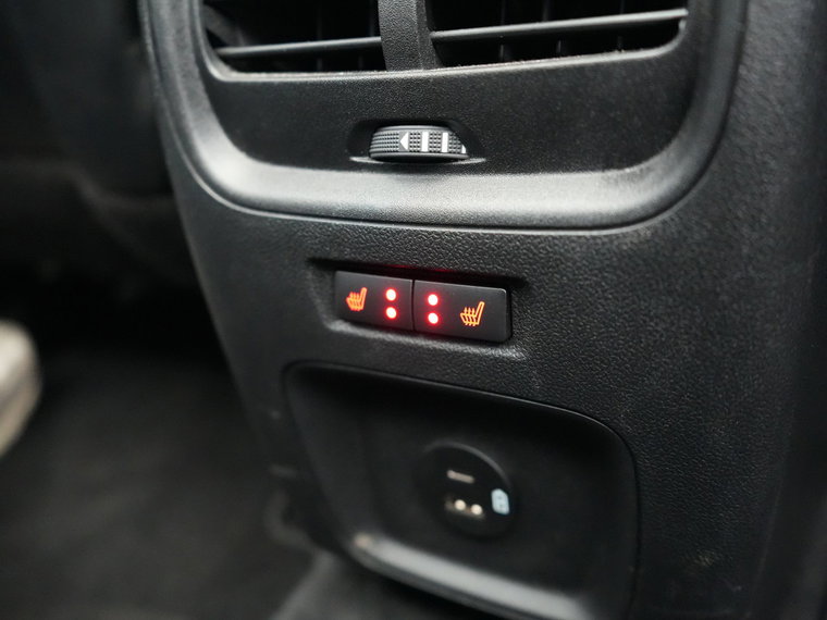 Vehicle Image 26
