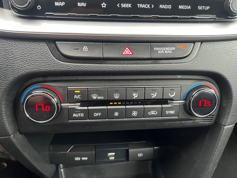 Vehicle Image 28