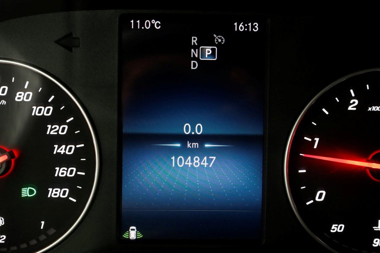 Vehicle Image 17