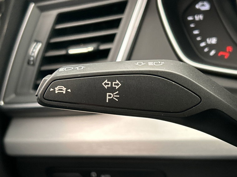 Vehicle Image 29