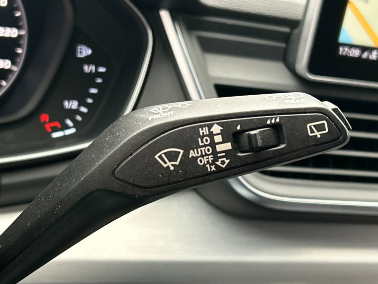 Vehicle Image 37