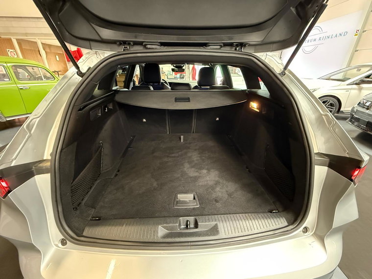 Vehicle Image 33