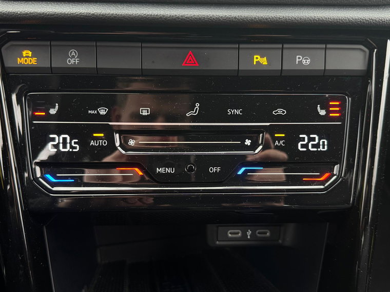 Vehicle Image 29