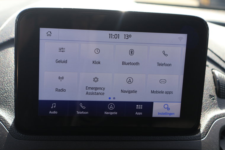 Vehicle Image 24